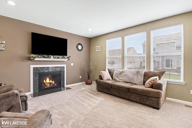 14228 Quail Run Drive, Sterling Heights, MI 48313