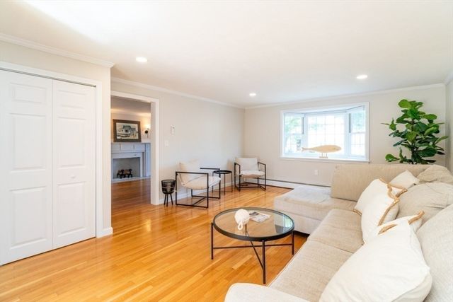 59 Ashworth Rd, Quincy, MA 02171
