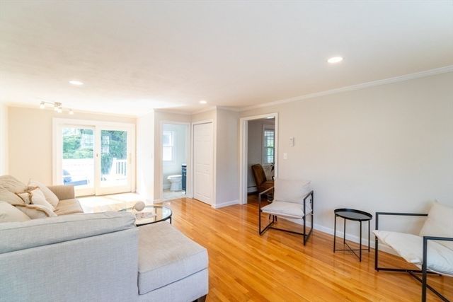 59 Ashworth Rd, Quincy, MA 02171