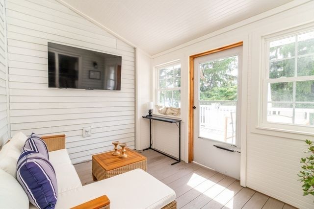 59 Ashworth Rd, Quincy, MA 02171