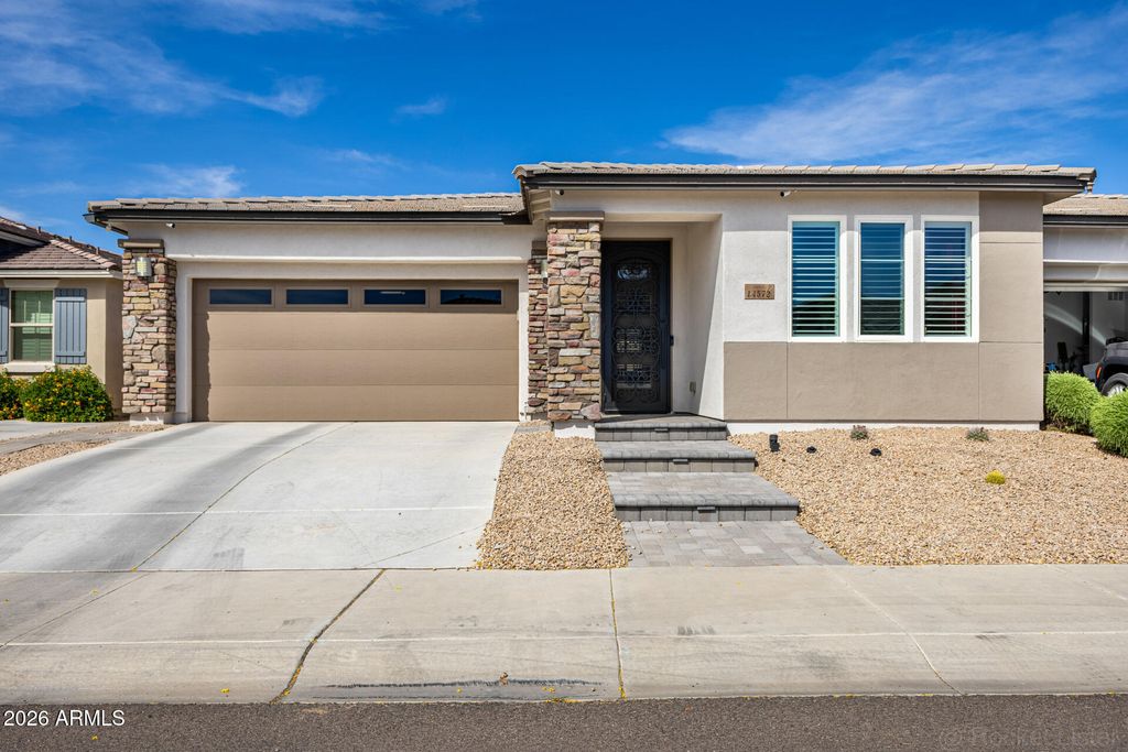 14572 W READE Avenue, Litchfield Park, AZ 85340