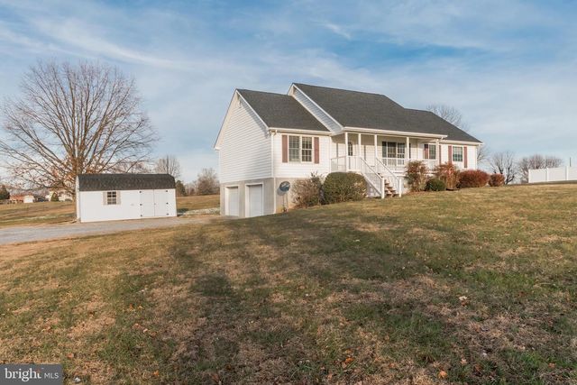68 GRACE AVE, Martinsburg, WV 25404