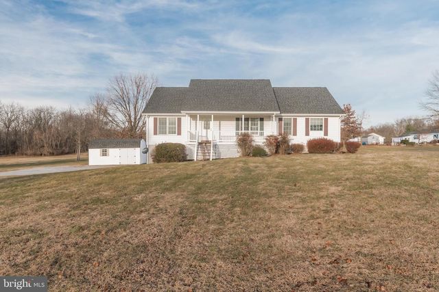 68 GRACE AVE, Martinsburg, WV 25404