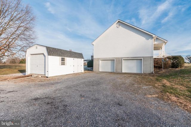 68 GRACE AVE, Martinsburg, WV 25404