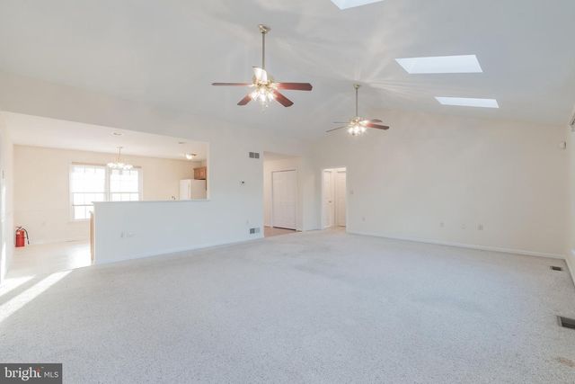 68 GRACE AVE, Martinsburg, WV 25404