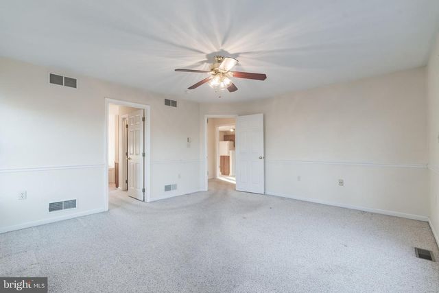 68 GRACE AVE, Martinsburg, WV 25404