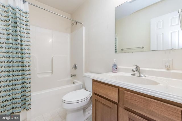 68 GRACE AVE, Martinsburg, WV 25404