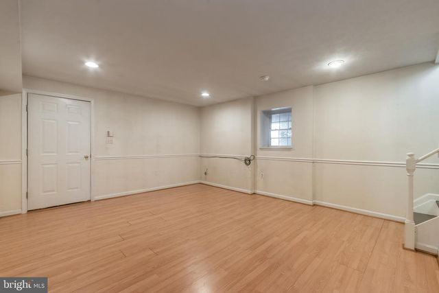 68 GRACE AVE, Martinsburg, WV 25404