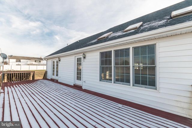 68 GRACE AVE, Martinsburg, WV 25404