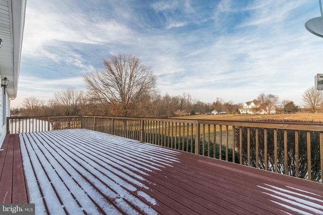 68 GRACE AVE, Martinsburg, WV 25404