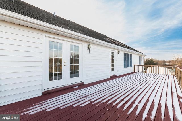 68 GRACE AVE, Martinsburg, WV 25404