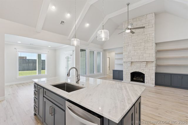 754 E 149th Street S, Glenpool, OK 74033