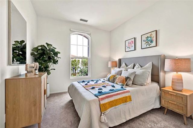 8 Versailles, Irvine, CA 92602