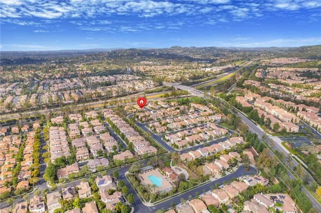 8 Versailles, Irvine, CA 92602