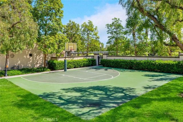 8 Versailles, Irvine, CA 92602