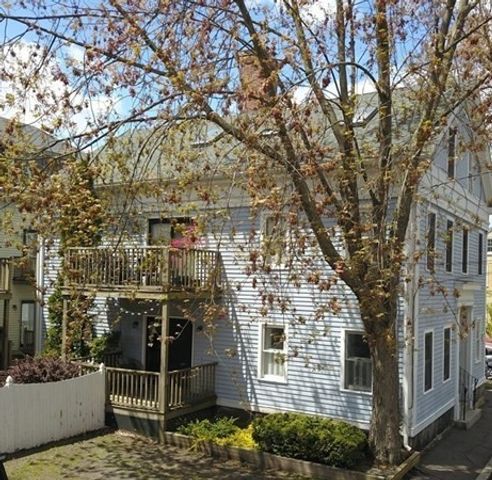 5 Mall St. 2, Salem, MA 01970
