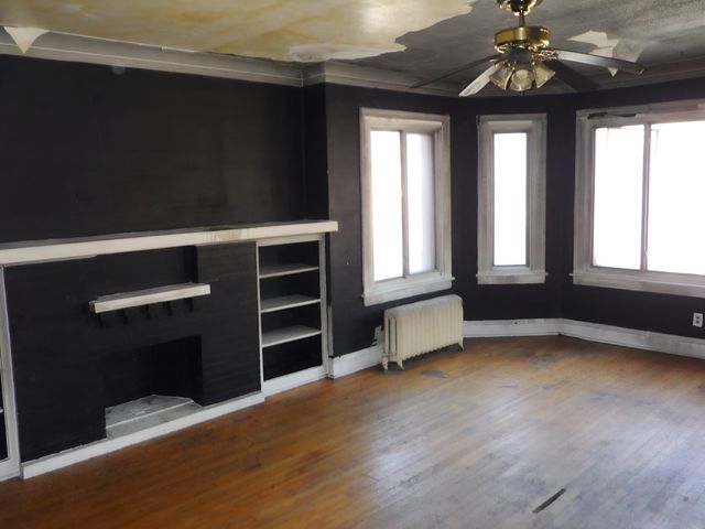 8223 S Ingleside Avenue, Chicago, IL 60619