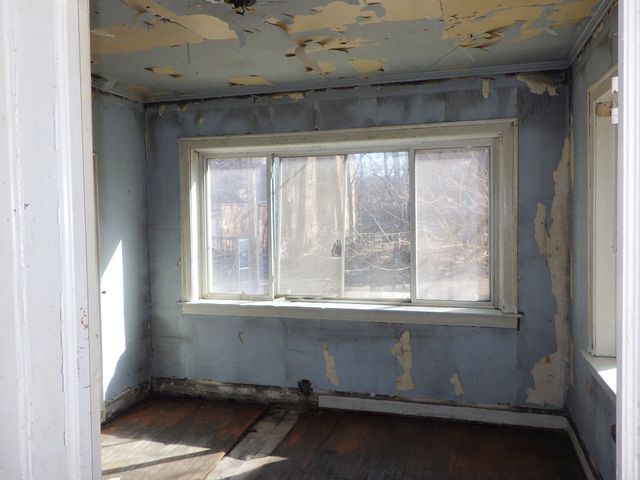 8223 S Ingleside Avenue, Chicago, IL 60619