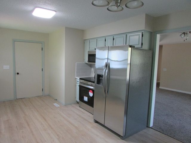 111 E Daleview Circle, Nixa, MO 65714