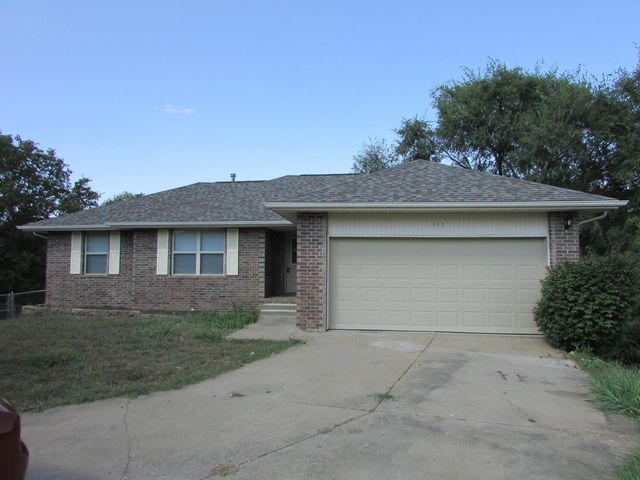 111 E Daleview Circle, Nixa, MO 65714