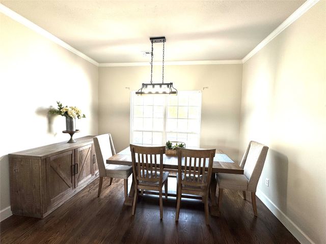 7060 E 149th Place N, Collinsville, OK 74021