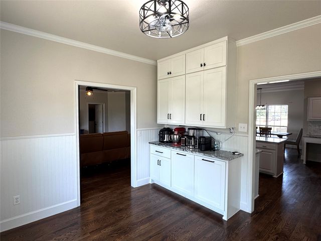 7060 E 149th Place N, Collinsville, OK 74021