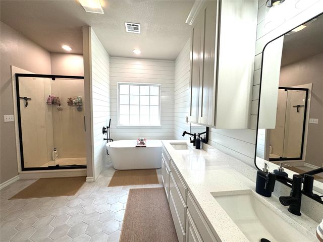 7060 E 149th Place N, Collinsville, OK 74021