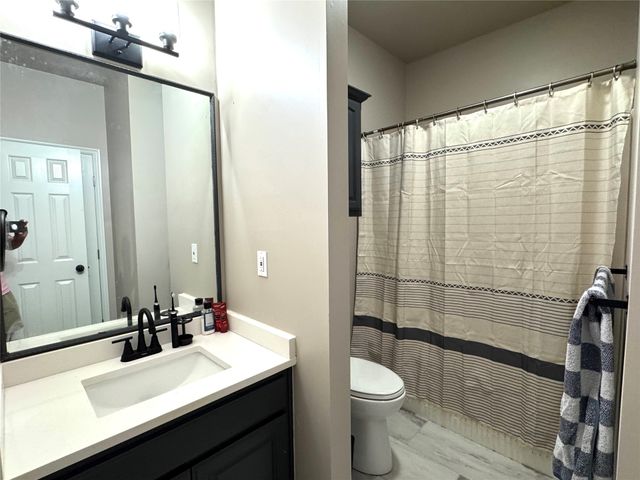 7060 E 149th Place N, Collinsville, OK 74021