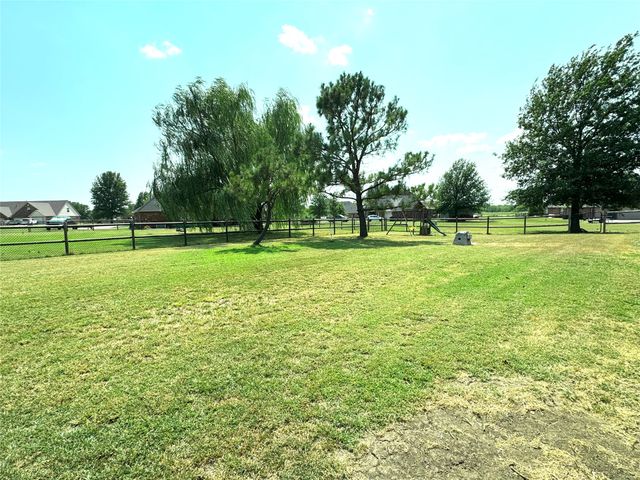 7060 E 149th Place N, Collinsville, OK 74021