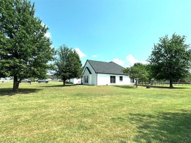7060 E 149th Place N, Collinsville, OK 74021