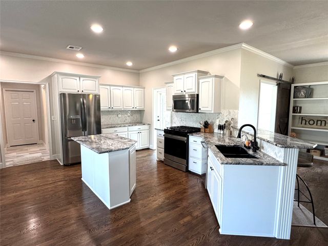 7060 E 149th Place N, Collinsville, OK 74021