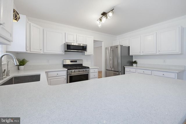 2822 RIDINGS WAY, York, PA 17408