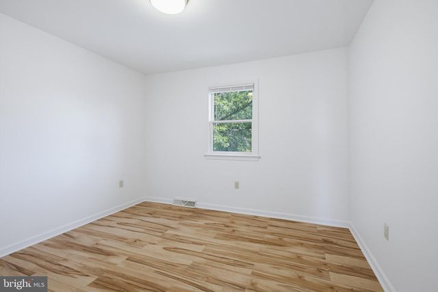 2822 RIDINGS WAY, York, PA 17408