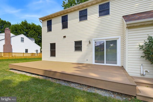 2822 RIDINGS WAY, York, PA 17408