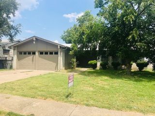1322 Oakbrook Street, Lancaster, TX 75134