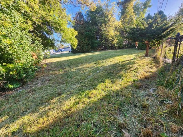 0 000 15 Mile Rd, Clinton Charter Township, MI 48035