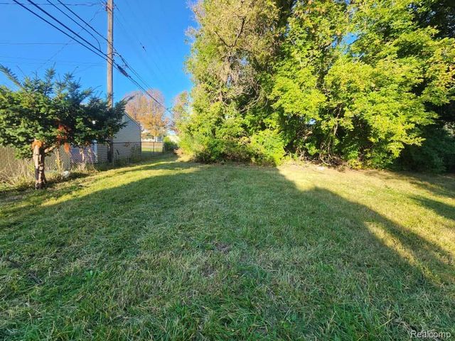 0 000 15 Mile Rd, Clinton Charter Township, MI 48035