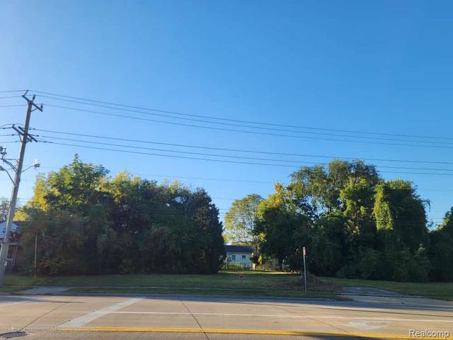 0 000 15 Mile Rd, Clinton Charter Township, MI 48035