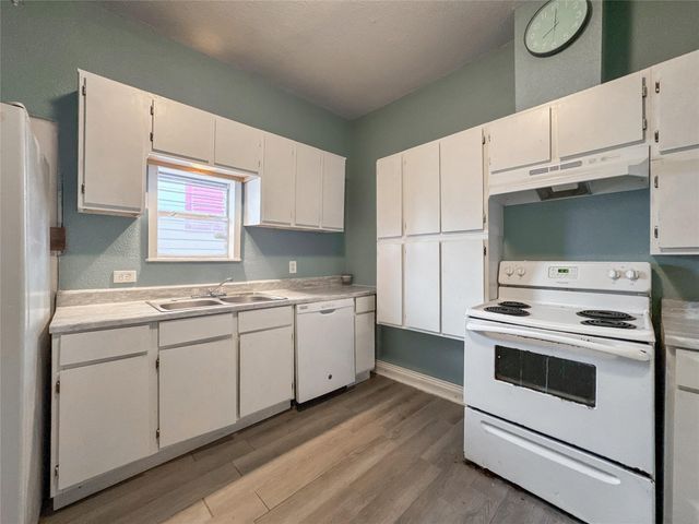 3714 Ball, Galveston, TX 77550