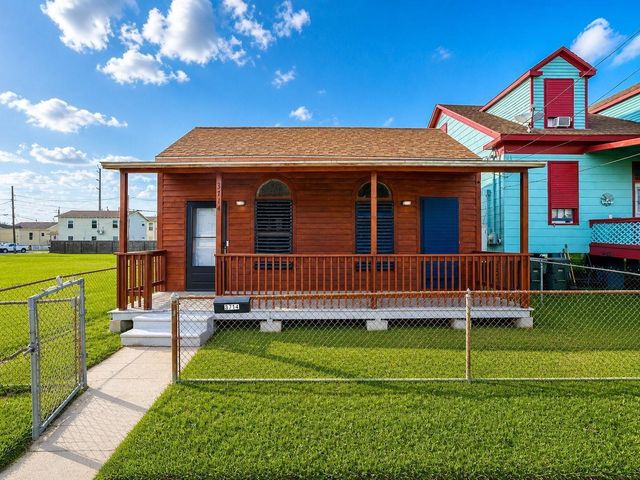 3714 Ball, Galveston, TX 77550