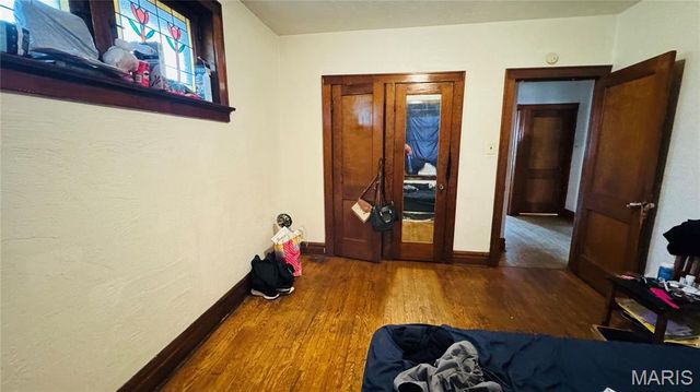 4054 S Spring Avenue, St Louis, MO 63116