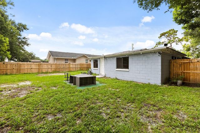 2617 S LAUREL AVENUE, Sanford, FL 32773