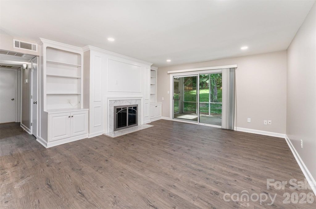 7026 Quail Hill Road, Charlotte, NC 28210