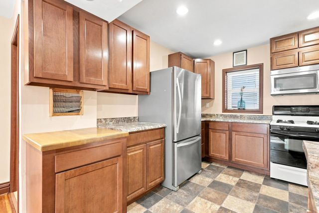 4429 16th Avenue, Rock Island, IL 61201