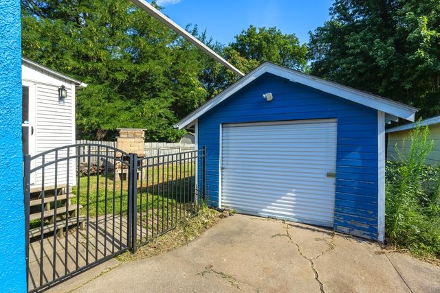 4429 16th Avenue, Rock Island, IL 61201