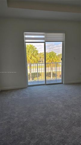 713 SE 13th St Cir, Homestead, FL 33034