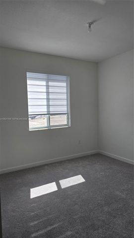 713 SE 13th St Cir, Homestead, FL 33034