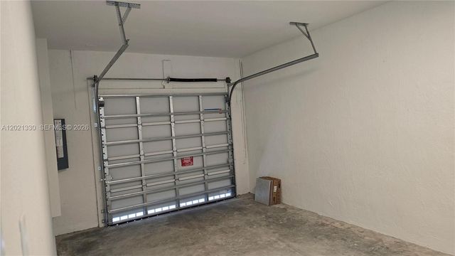 713 SE 13th St Cir, Homestead, FL 33034
