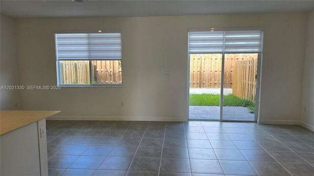 713 SE 13th St Cir, Homestead, FL 33034