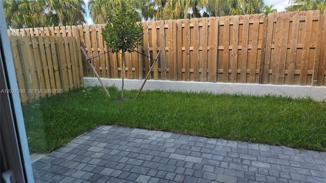 713 SE 13th St Cir, Homestead, FL 33034